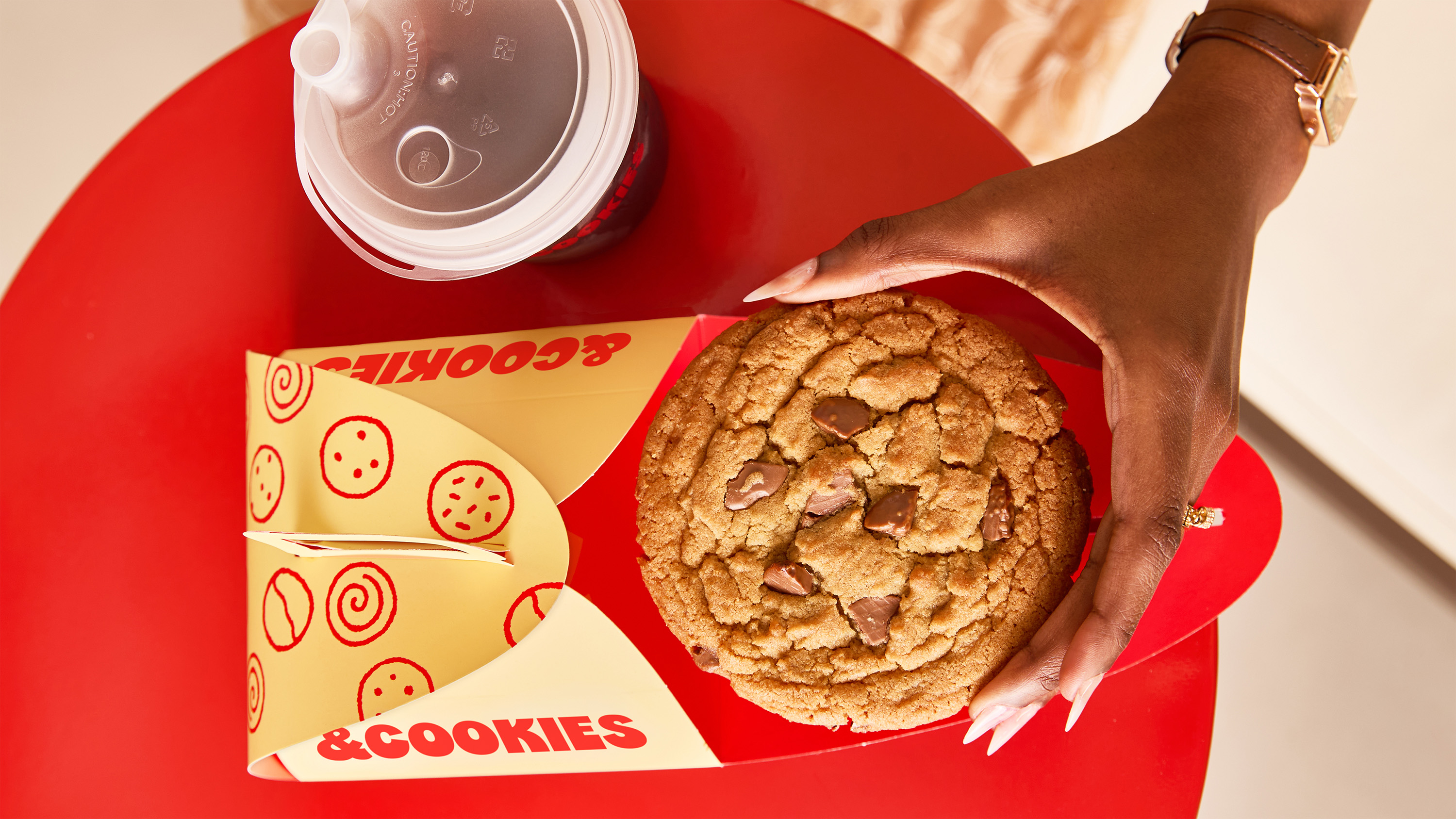 &Cookies packaging close-up