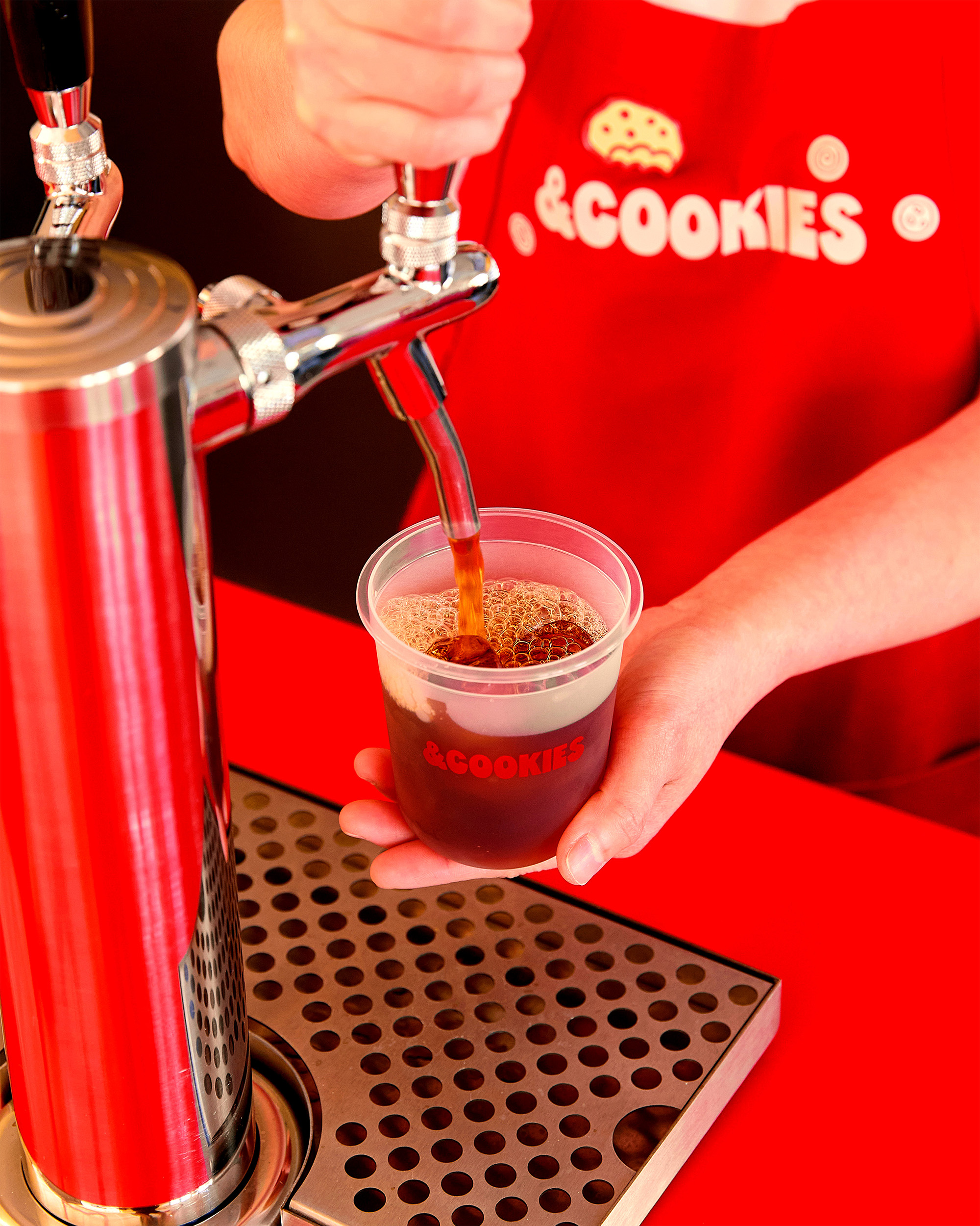 &Cookies branded cup